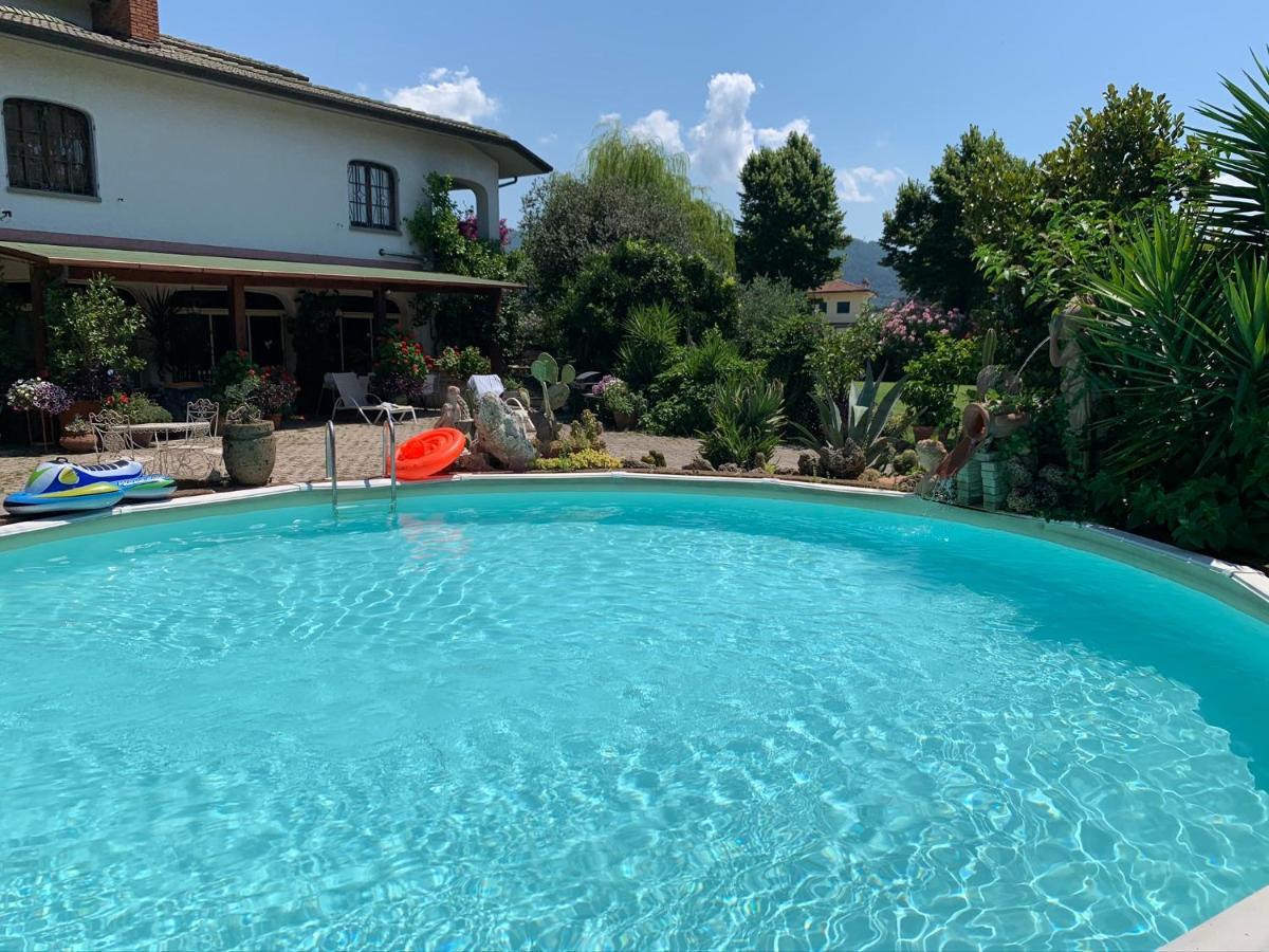 La Bouganville - Piscina E Relax Camaiore Exterior photo